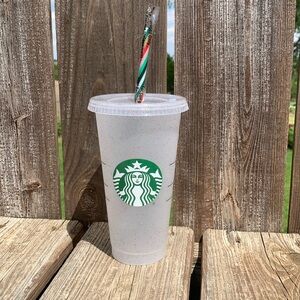 NWOT Starbucks reusable Christmas holiday glitter cup with straw, never used.